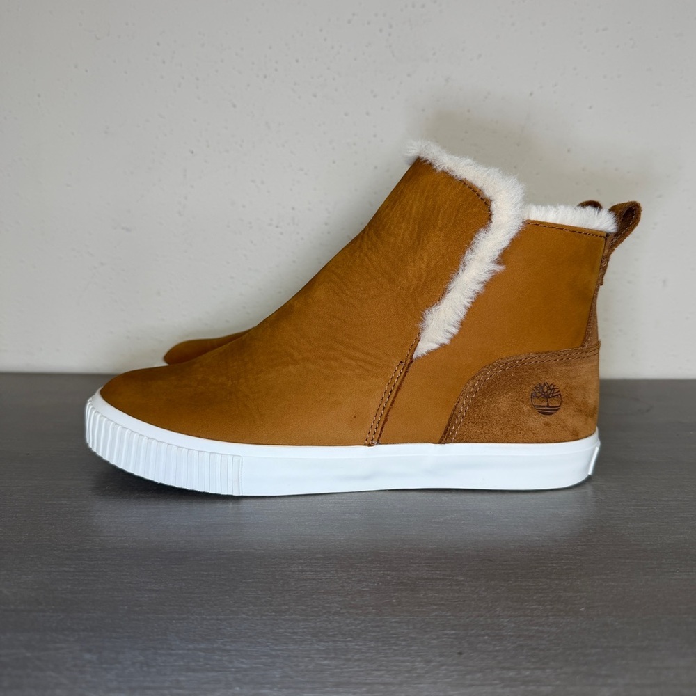 Timberland Women's Skyla Bay Pull-On Boots, Medium Brown Nubuck Sz 8.5 US - Picture 3 of 12